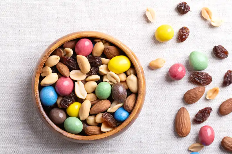Sweet and spicy coated nuts